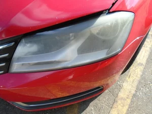 Frontscheinwerfereinheit 10-15 für VW PASSAT B7 2.0 TDI 4-TÜRER BEIFAHRERSEITE BJ 11 AUSSCHLACHTEN AUTO - Bild 1 von 4