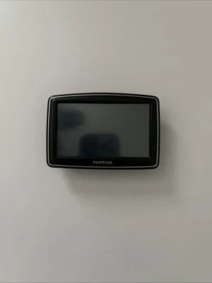 TomTom XL 340S GPS 4.3" Pantalla Táctil Alertas de Tráfico de por Vida Unidad y Cable Usado Foto 1 de 4