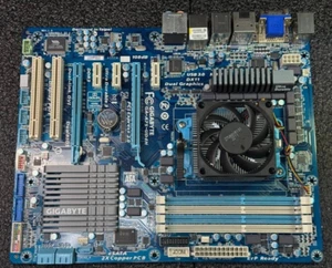 Gigabyte GA-A75-UD4H Socket FM1 AMD A75 Chipset AMD A-Series Processors - Picture 1 of 6