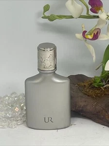 UR by Usher EDT Eau De Toilette Spray for Men - .5 oz / 15 ml - New - Picture 1 of 3
