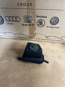 AUDI TT QUATTRO 1998-2006 POWER STEERING BOTTLE RESERVOIR 1J0422371C - Picture 1 of 2