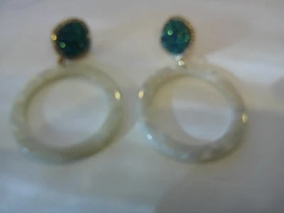 Pendientes Baublebar Druzy y Resina Distintivos Foto 1 de 4