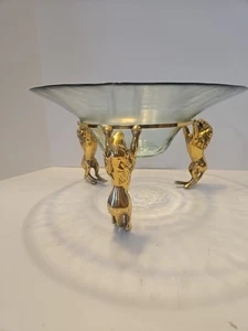 Hand Blown Glass Bowl With Three Lion Figures Holding It Up - Picture 1 of 10