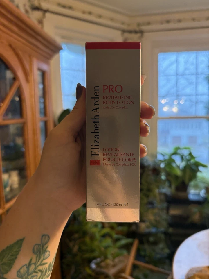 Elizabeth Arden Pro Revitalizing Body Lotion With LCA Complex 4 Oz