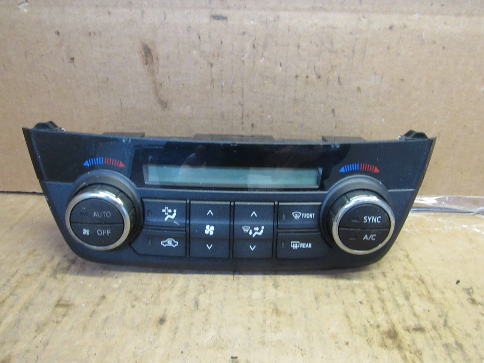 Оригинальный климат-контроль температуры тепла переменного тока для Toyota RAV4 2016 2017 2018 годов выпуска 559000R110 - Изображение 1 из 4