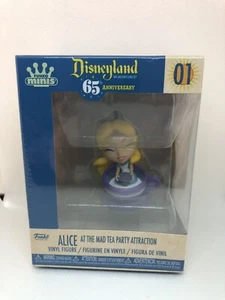 Disney Funko Minis Disneyland 65th Anniversary Alice 01 In Tea Cup ! - Picture 1 of 1