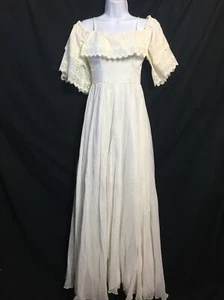 HTF Boho Cold Shoulder Maxi Dress White M Eyelet Lace Full Circle C:29 W:22 L:51 - Picture 1 of 11