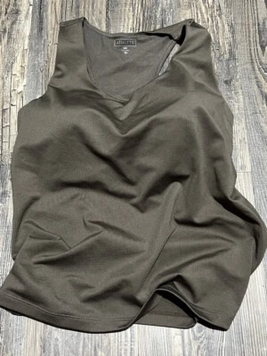 Sujetador deportivo ATHLETA verde oliva para mujer talla 36D NUEVO Foto 1 de 2