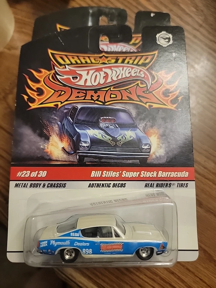 Hot Wheels 2009 Drag Strip Demons 23/30 Bill Stiles Super Stock Barracuda 23/30 Foto 1 de 1