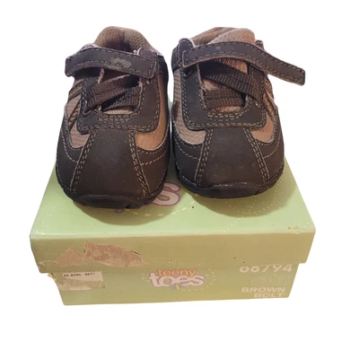 Zapatos informales Teeny Toes bebé niño marrón perno 3W Foto 1 de 4