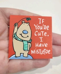 Lindo broche broche de muérdago vintage con sello caja de zapatos de plástico Navidad 2", Q26 - Imagen 1 de 4