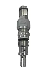 R987267936 Rexroth 04112703993500C Direct Acting Hydraulic Relief Valve - Picture 1 of 3