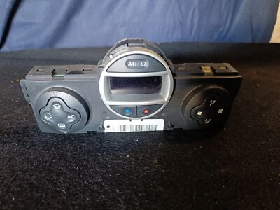 Klimabedienteil Renault Clio 1.6 Bj.2006 8200296683 Bedienelement für Klima - Bild 1 von 2