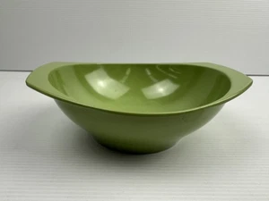 Green Bessemer Bowls and Plates set of 4 matching colour plus 1 different shade - Picture 1 of 24