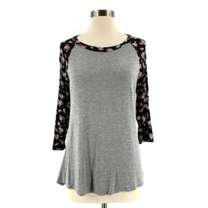 Top donna Chris & Carol grigio erica floreale raglan manica 3/4 taglia small - Foto 1 di 5