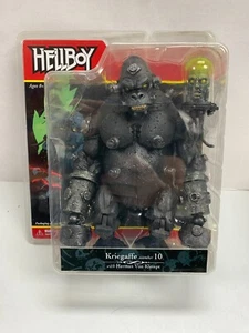 Mezco 2005 Hellboy Krieaffe número 10 con Herman Von Klempt sellado sin usar, en caja - Imagen 1 de 5