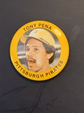 1984 fun foods baseball buttons #88 Tony Pena