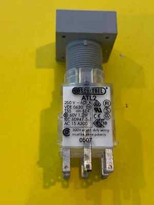Bloque de contactos SCHLEGEL ATL2 con luz e interruptor, ¡Envío gratuito! - Imagen 1 de 3