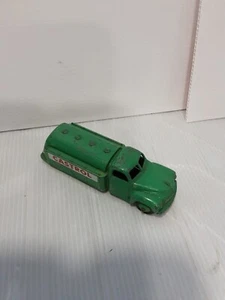 Dinky Toys 441 Castrol Studebaker Petrol Tanker Made In England By Meccano Ltd 2 - Picture 1 of 10