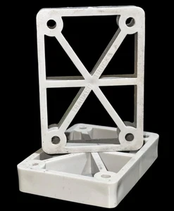 Vintage 1970’s Tracker Truck Skateboard Riser Pads 1/2” Pair of 2 Off White - Bild 1 von 14