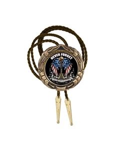 Never Forget Our Fallen Heroes Bolo Corbata Regalo para Papá Corbata Accesorios - Imagen 1 de 1