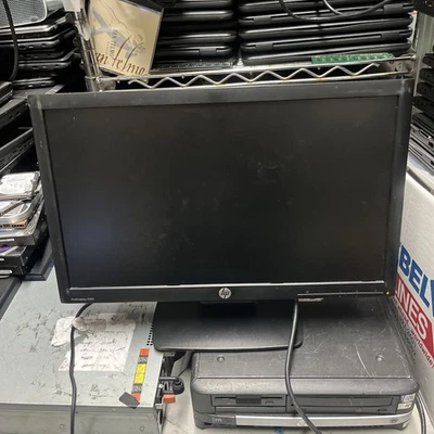 Hp Monitor  ProDisplay P201 LED Monitor, 19" Screen Size, VGA /Power Cables - Image 1 of 4