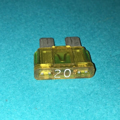 1 VOLVO 940 1991-1995 20A 20 AMP FUSE ALL 940 YELLOW FITS 1991 1992 1993 1994 - Image 1 of 3