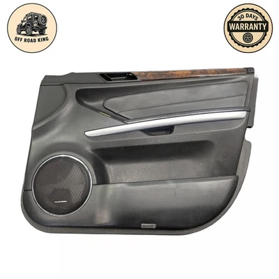 Cubierta interior del panel de la puerta delantera derecha OEM MERCEDES-BENZ ML63 2009-2011 Foto 1 de 4