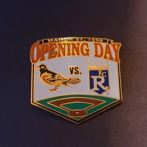 March 31, 1998 Opening Day Baltimore Orioles vs Kansas City Royals Lapel Pin - Picture 1 of 3
