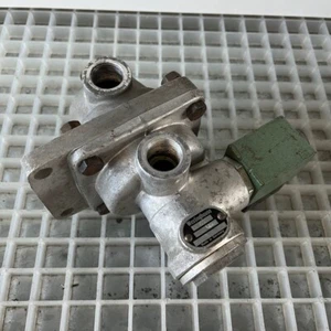Wabco Westinghouse 4720070110 Steuerventil - Picture 1 of 6