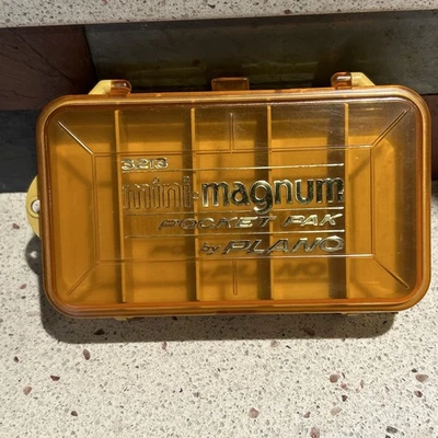 Caja de aparejos de pesca Plano Vintage Mini Magnum 3213 doble cara excelente estado Foto 1 de 4