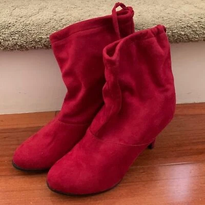 全新无标签 Diba 红色麂皮绒高跟短靴 — 第 1/4 张图片