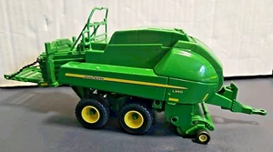 Britans ERTL 1/32 John Deere L340 Green Diecast Metal Large Square Hay Bailer - Picture 1 of 13