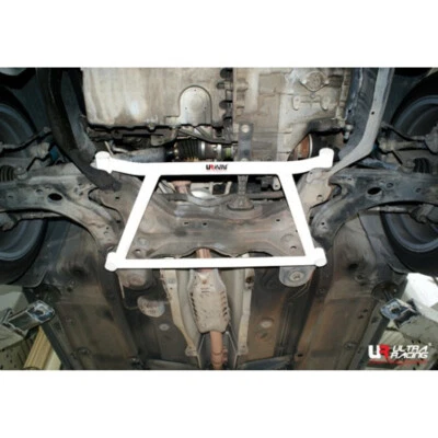PARA VOLKSWAGEN GOLF GTI (MK4) 1997-2003 ULTRA RACING SOPORTE INFERIOR DELANTERO 4 PUNTOS Foto 1 de 4