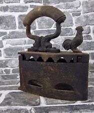 ANTIQUE COAL IRON / SAD IRON WITH DECORATIVE ROOSTER WEIGHS 2.6KG VICTORIAN