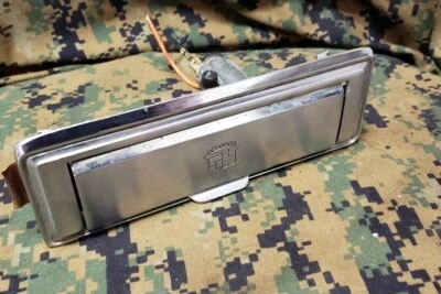 1975 1976 Cadillac COUPE DEVILLE LH CENICERO TRASERO GM OEM 9843729 Foto 1 de 4