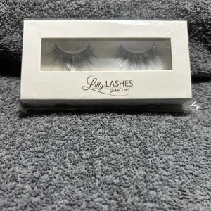 Lilly Lashes Natural Lite Nerz Stil Göttin & Pinsel auf Kleber werkseitig versiegelt - Bild 1 von 3