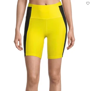 Sports Illustrated Womens Bike Short Size XXL New Msrp $40.00 Surfboard Yellow - Picture 1 of 4