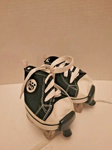Build-a-Bear schwarz/weiß Tennisschuhe & schwarze Rollschuhe - Bild 1 von 4