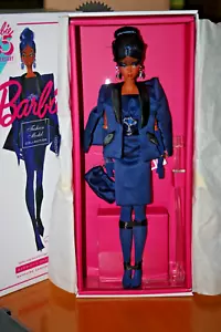 Barbie 2023 65 Aniversario Silkstone Robert Best Sapphire Barbie-Nueva en Caja - Imagen 1 de 7