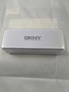 DKNY Donna Karan White Clamshell Protective Case for Eyeglasses & Sunglasses - Picture 1 of 2