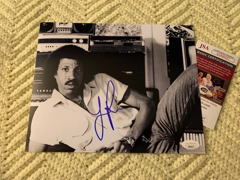 Lionel Richie Signed 8 X 10 Photo JSA Authentication COA Singer Commodores Cover