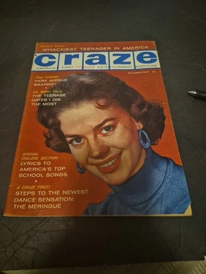 1957 OCTOBER CRAZE MAGAZINE - NATALIE WOOD COVER ,JOHN WAYNE - Image 1 of 4