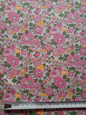 Remnant BETSY U NEON Liberty of London Tana Lawn cotton approx 67 x 17 cm