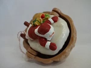 Weihnachts Deko Spielzeug / Die Zaubernuß - ca 90 mm Lang - Bild 1 von 4