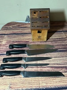ZWILLING J.A. Henckels 5 Piece 8 Inch Stain Fridours + Block - Picture 1 of 13