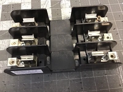 3-полюсный держатель предохранителя Ferraz Shawmut 21038R (LB16P) - Изображение 1 из 4