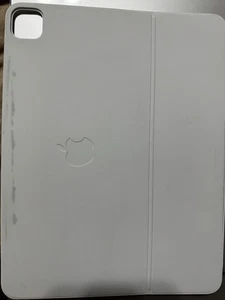 Apple - Magic Keyboard for iPad Pro 13‑inch (M4) - White Model: MWR43LL/A - Picture 1 of 7