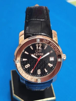 gf ferrè watch ufo luxury time date full black Foto 1 de 4