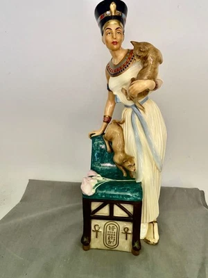 Royal Doulton Porcelain Limited Edition Figurine Nefertiti Egyptian Queen HN3844 - Image 1 of 4